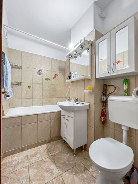 Bucur Obor. 6 minute pe jos este Metroul, statia Obor! 3 camere Loc de parcare!